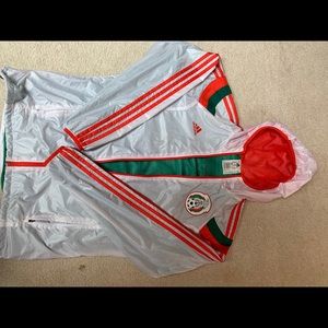 Adidas windbreaker size Medium